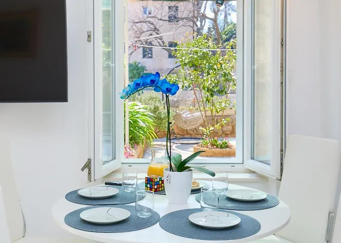 דירה Barbara's Garden