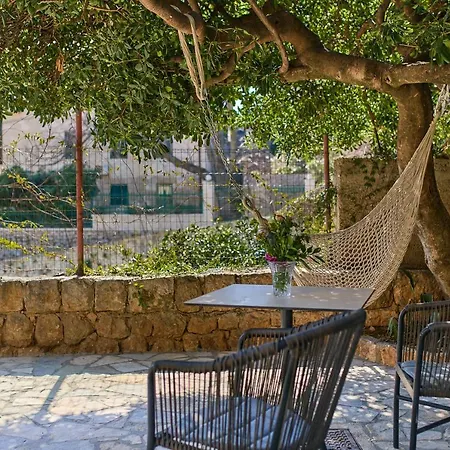 Barbara's Garden Ντουμπρόβνικ